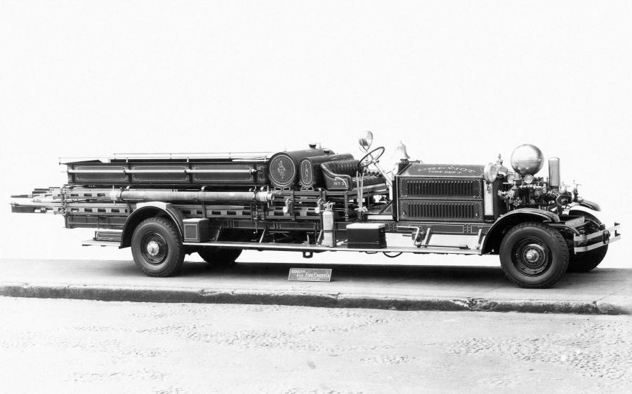 Ahrens-Fox U-M-4 750 GPM - Quad (1764) '1929
